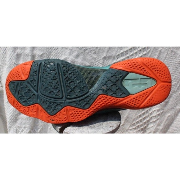 Size 10 - Nike LeBron 9 Cannon 2011 - Picture 9 of 10